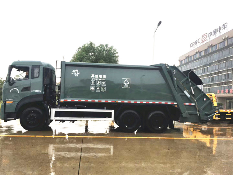 新工艺东风天龙18-20方压缩式垃圾车